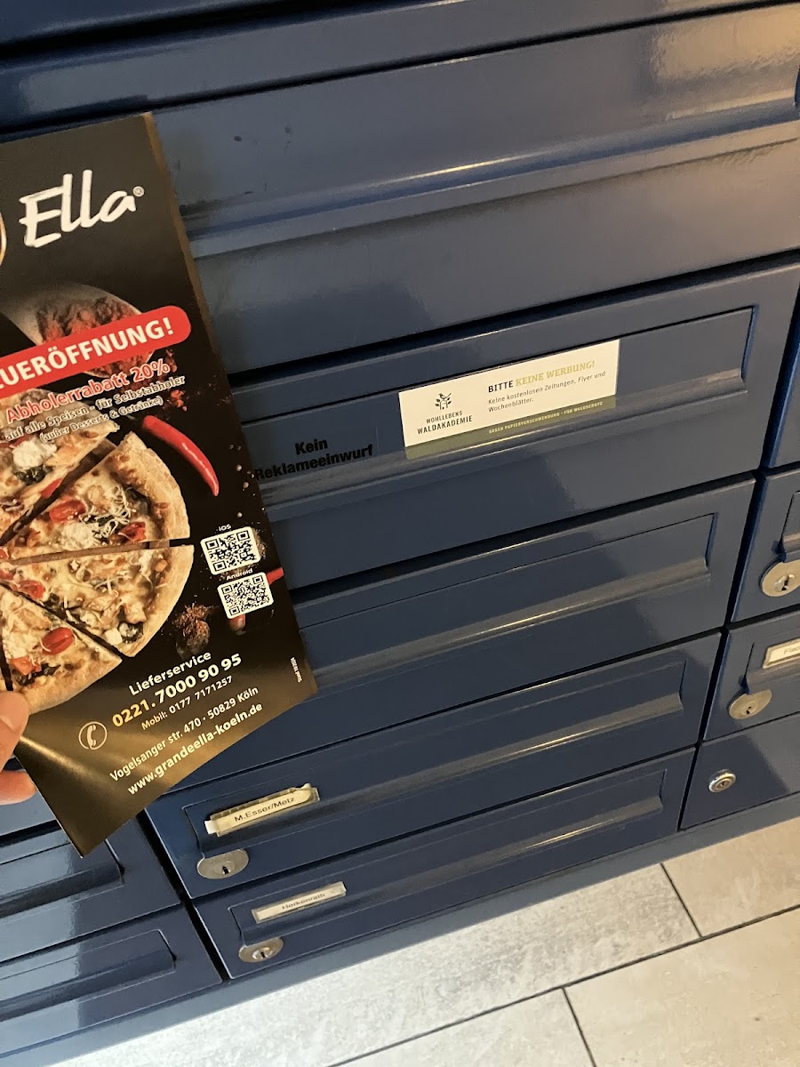 Menu Grande Ella Restaurant-4